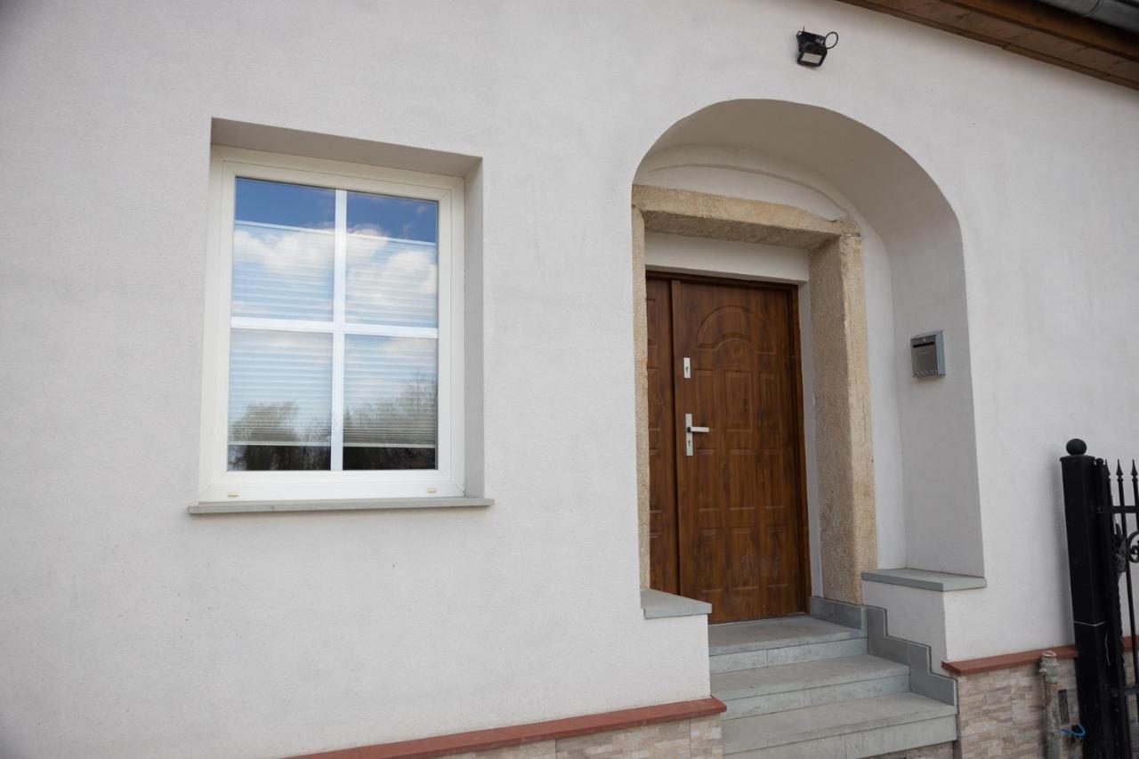 Apartament Zakatek Z Miejscem Parkingowym Bielsko-Biala Bagian luar foto